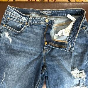 Maurices jeans